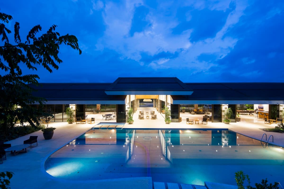 ITC Maurya 5
